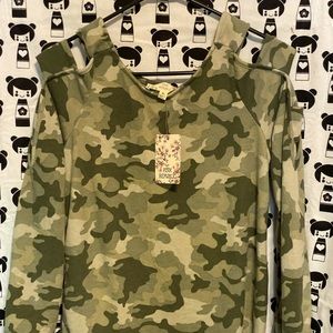 New Pink Republic Bare Shoulder XL Long Sleeved Shirt Camo Print